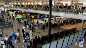 Zboruri anulate spre şi de pe Aeroportul Schiphol din Amsterdam din cauza ninsorii