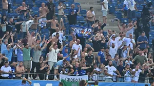 Nouă amenzi și un dosar pentru furt după incidentele de la meciul Universitatea Craiova - Levski Sofia, din preliminariile Champions League