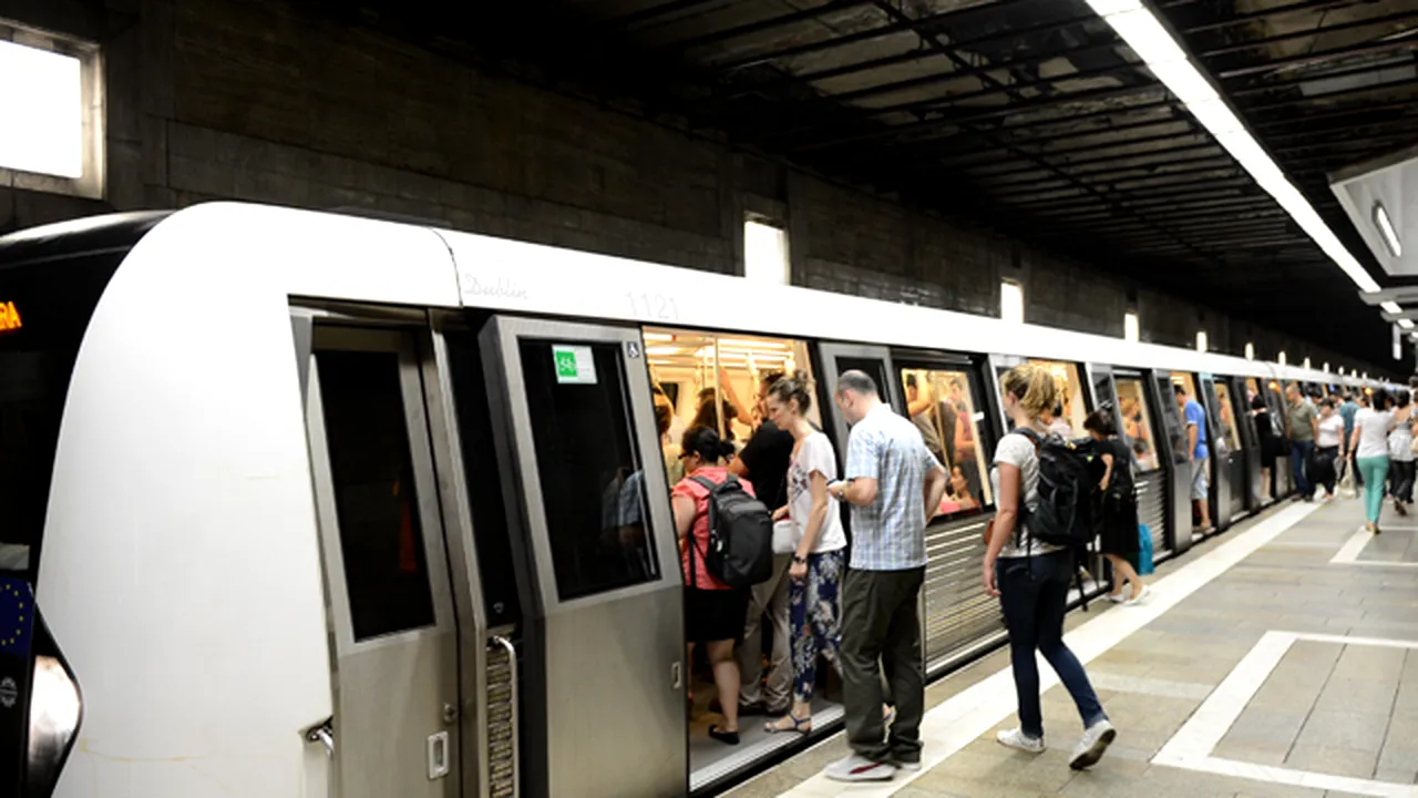 Sărbătorile de iarnă: Cum circulă metrourile din Bucureşti în această perioadă