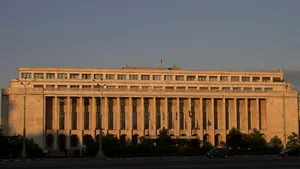 Guvernul a decis înlocuirea mai multor prefecţi - surse