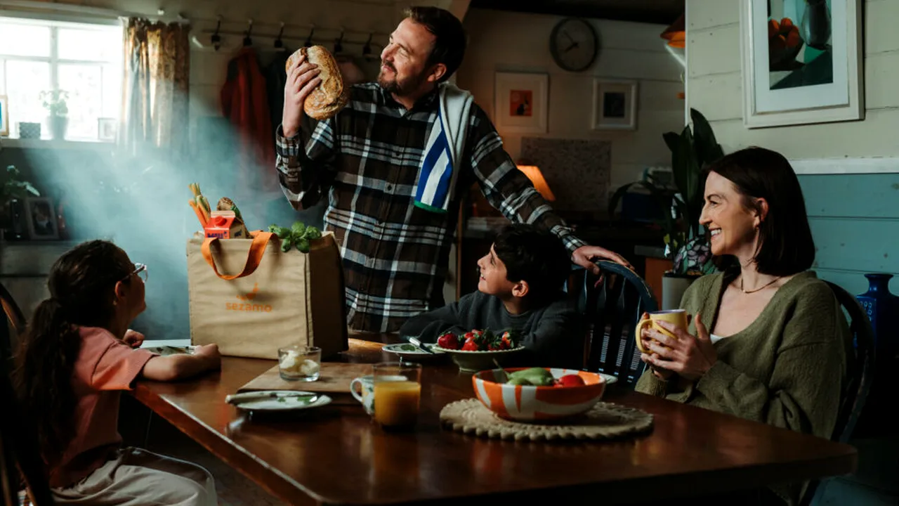 Grupul Rohlik lansează campania nouă „Magia este în fiecare coș” – arătând cum cumpărăturile alimentare pot simți ca ceva magic