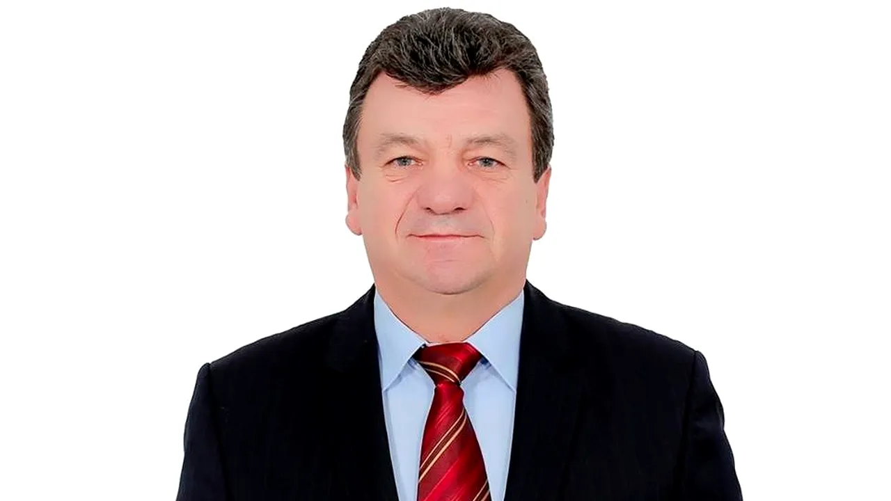 Un senator PSD a fost transportat cu elicopterul SMURD la Bucureşti după ce a acuzat dureri de burtă