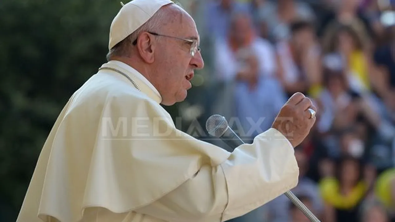 Papa Francisc a comparat centrele de detenţie pentru refugiaţi cu lagărele de concentrare