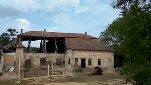 Alfred Simonis promite salvarea Conacului Petala, „abandonat de ani de zile”, care a ajuns o ruină