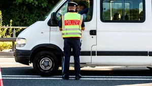 Implozie în spaţiul Schengen. Germania impune controale la graniţele cu mai multe ţări , iar Polonia vrea să răspundă cu aceeaşi măsură