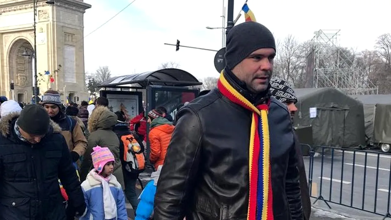 Daniel Ghiţă: Timmermans, ignori ce se întâmplă in Franţa? Nimic? Toată lumea tace...