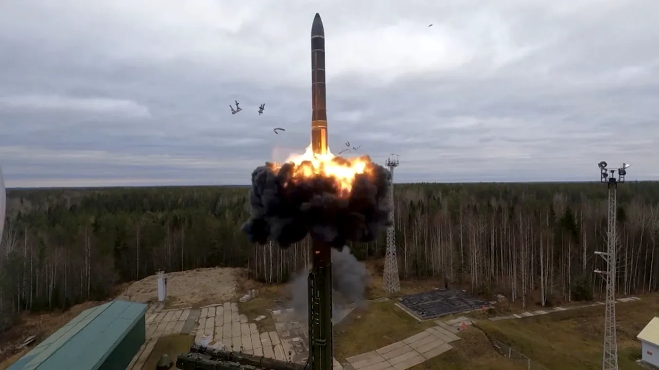 Rusia a decis când va folosi forţa nucleară. Ultimele declaraţii războinice aruncate de Kremlin
