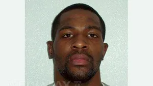 Bărbatul care a decapitat o colegă de serviciu în Oklahoma ar putea avea legături cu Al-Qaida