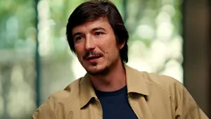 Pariuri nebunești, videoclipuri virale, apeluri în zori de zi. Cine este Vlad Tenev, noul guru care dezbină piețele bursiere