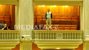 Ponta: Momentul decisiv pentru alianţa cu PNL, când Adrian Sobaru s-a aruncat în Parlament