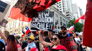 Cutremur cu magnitudinea de 6.1 grade, produs în timpul unui amplu protest anti-austeritate, în Chile - VIDEO