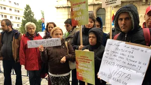 Protest al pacienţilor la Ministerul Sănătăţii, nemulţumiţi că CNAS nu va deconta tratamentele anumitor boli - FOTO/VIDEO