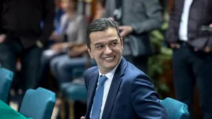 Grindeanu a primit avizul comisiilor parlamentare pentru postul de preşedinte al ANCOM /  Zamfir: Să nu vă închideţi în sediul ANCOM cum v-aţi închis în sediul Guvernului / Declaraţiile fostului premier