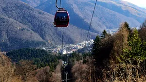 Misiune de salvare în Sinaia, după ce o femeie a căzut într-o râpă în timp ce făcea un selfie