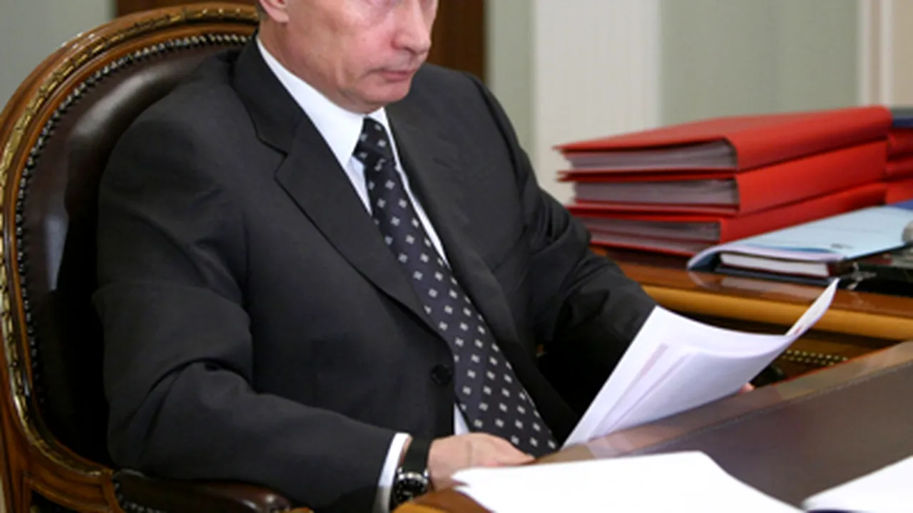 Putin publică primul editorial, pe tema disensiunilor de la Kremlin