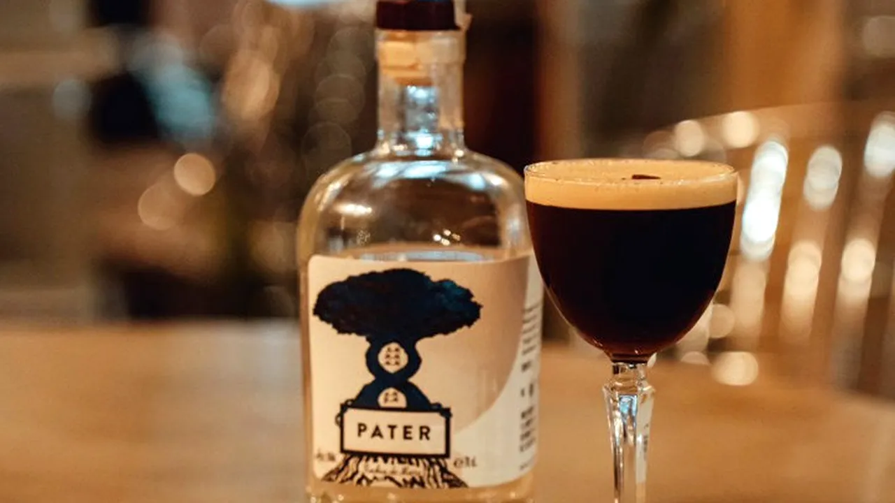 ZF: Ţuica de prune produsă în Bogaţi, judeţul Argeş, este servită într-un restaurant cu stele Michelin din Berlin