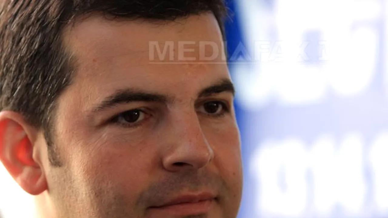 Constantin, la lansarea candidaturii lui Ponta: Cine s-a fript cu Băsescu, suflă şi în Iohannis!