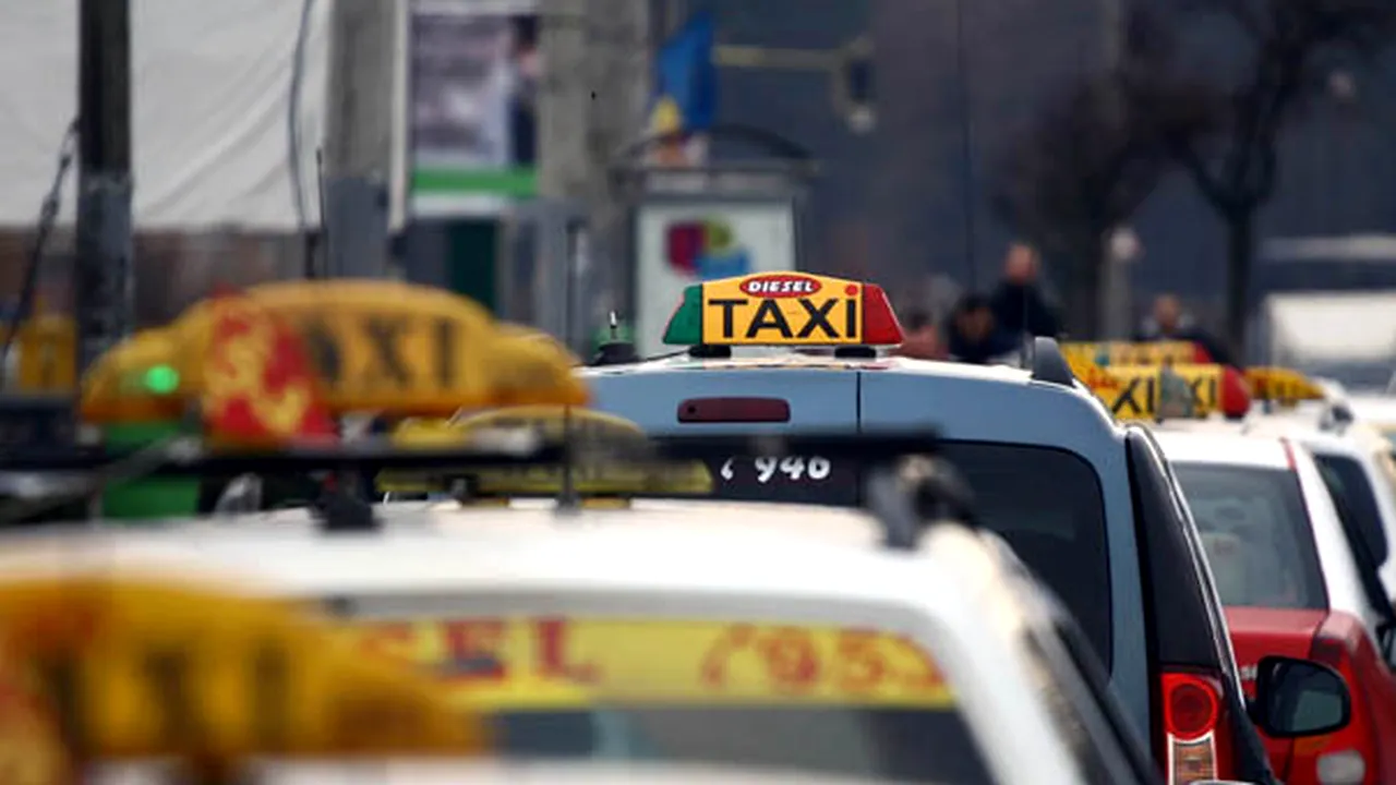 Taximetriştii vor protesta la Bucureşti şi Bruxelles faţă de neprelungirea autorizaţiilor