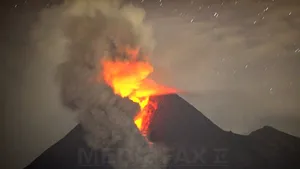 Nouă erupţie a vulcanului indonezian Merapi