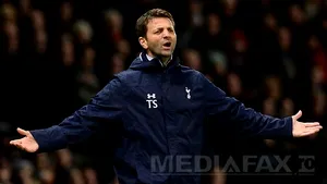 Tim Sherwood spune că nu-l va amenda pe Chiricheş după ce a fost filmat băut