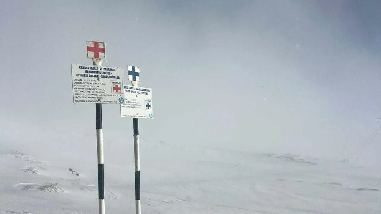 Avertizare Salvamont: Există pericolul declanşării avalanşelor, care pot fi periculoase