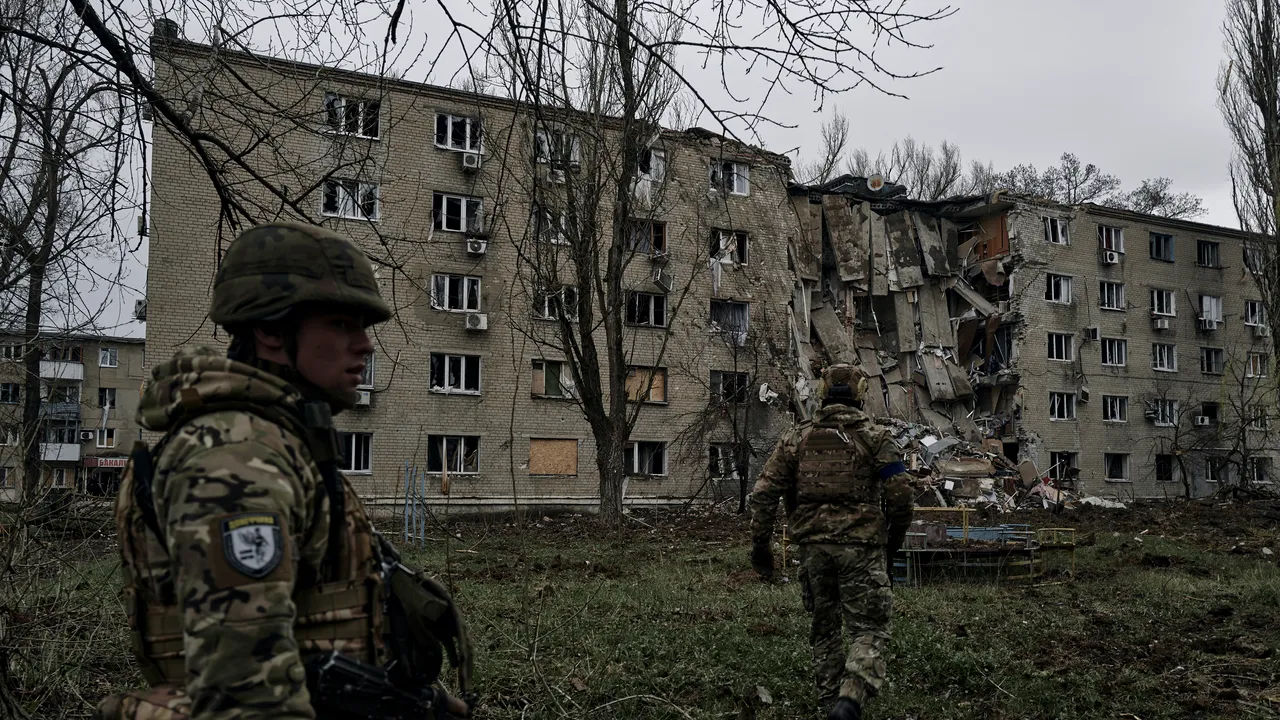 Militari ucraineni vor fi instruiţi de SUA în Germania / Polonia va găzdui o bază de întreţinere