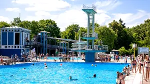 Apă mai rece la ştrand din cauza ruşilor. Berlinul reduce temperatura ca „declaraţie politică“ împotriva gazelor din Rusia