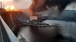 Cel mai mare baraj hidroenergetic al Ucrainei a fost lovit în timpul unui atac aerian al ruşilor