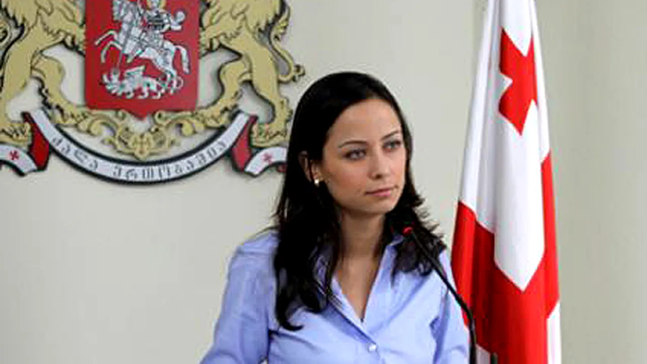 Ministrul georgian al Economiei, obligată să dea explicaţii privind o fotografie provocatoare