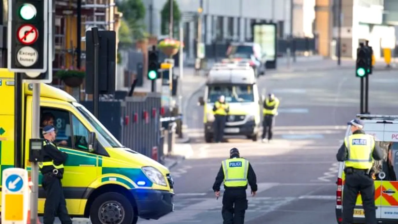 BILANŢUL ATACURILOR de la Londra: Şapte morţi şi circa 50 de răniţi. Trei terorişti, împuşcaţi mortal/ UE, SUA, Japonia, Australia, Rusia exprimă solidaritate cu Marea Britanie/ Theresa May: Scrutinul parlamentar va avea loc la data programată