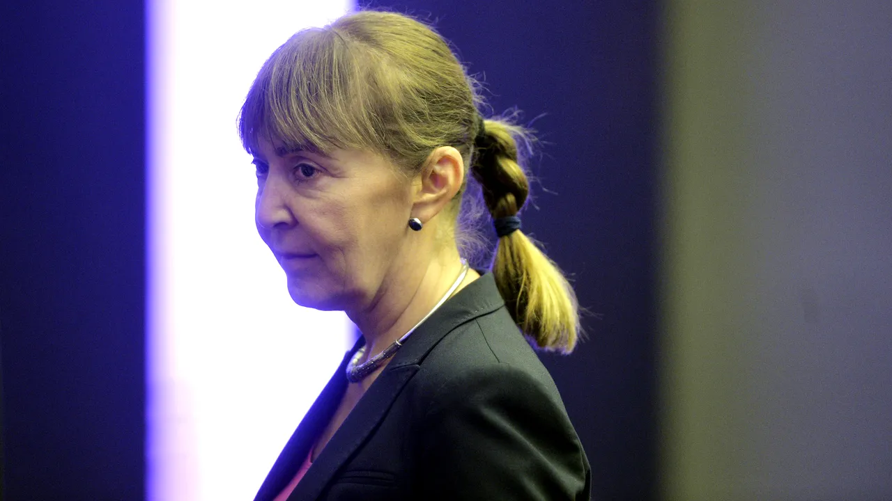 Un europarlamentar PSD o acuză pe Monica Macovei că minte la Bruxelles în ceea ce priveşte abuzul în serviciu
