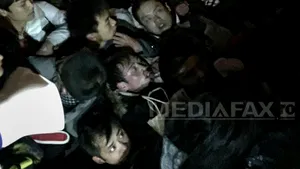 Busculada de Revelion, din China, produsă după ce dintr-o clădire au fost aruncate bancnote false