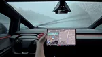 Tesla recunoaște că robotaxiurile sale pot fi controlate de operatori umani de la distanță