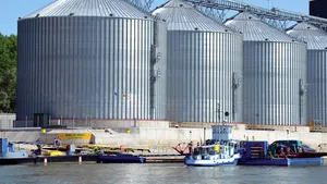 Ferma de cereale Agricost a ajuns pe mâna arabilor de la Al Dahra. Surse din Consiliul Concurenţei. „Al Dahra a preluat controlul. Arabii decid ce se întâmplă în firmă”