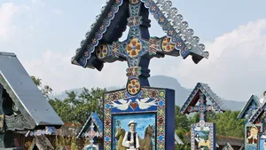 O aplicaţie de navigaţie GPS oferă posibilitatea de a căuta mormintele celor dragi în cimitire. Cum funcţionează