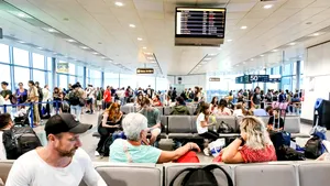 Incendiu la Aeroportul Stansted din Londra. Pasageri evacuați, zboruri întârziate