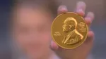 Un profesor universitar a fost exclus după ce și-ar fi inventat propriul „premiu Nobel” și și l-ar fi acordat singur