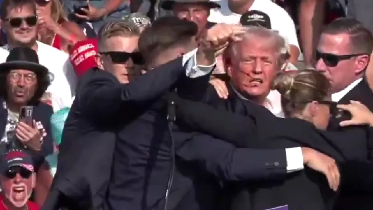Atacatorul ce a tras spre Donald Trump a fost omorât