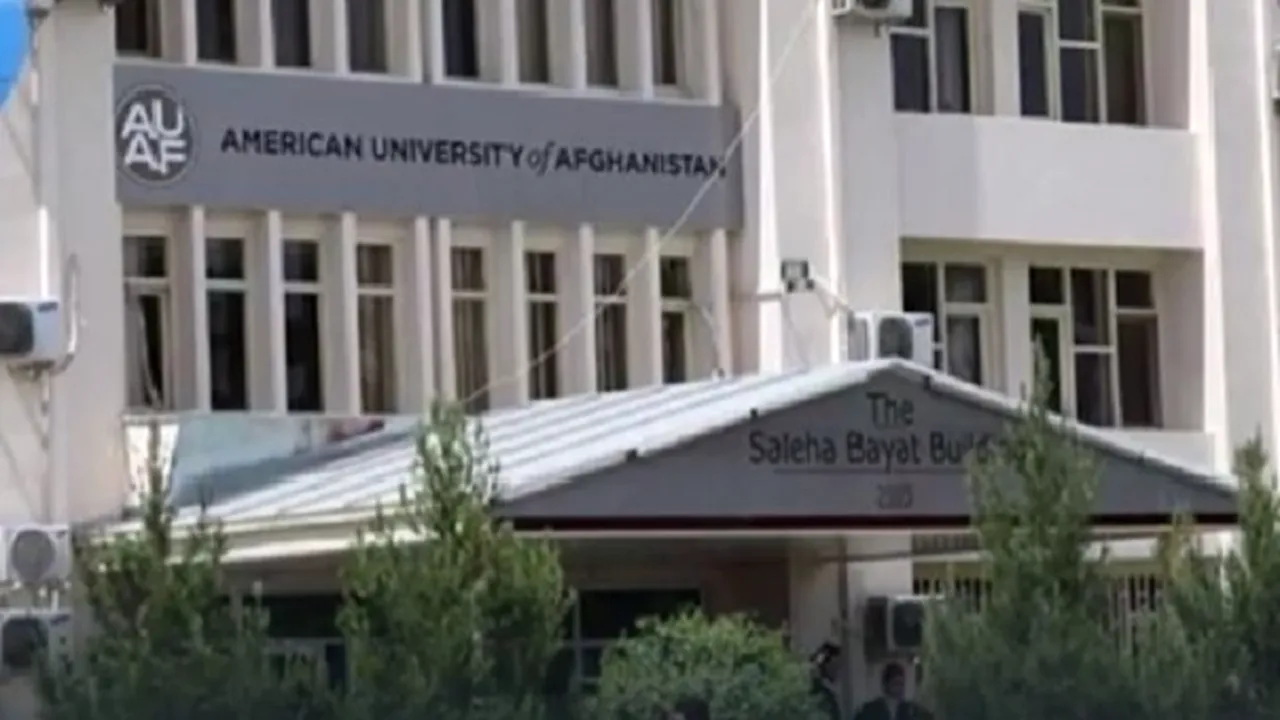 Atac la Universitatea americană din Kabul. Cel puţin două persoane au murit şi 15 au fost rănite - VIDEO