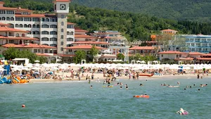 Românii se înghesuie la Paştele all inclusive bulgăresc