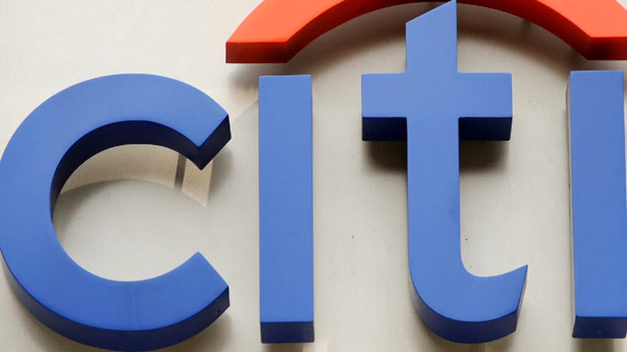 George Soros a înstrăinat în primul trimestru aproape toate acţiunile deţinute la Citigroup