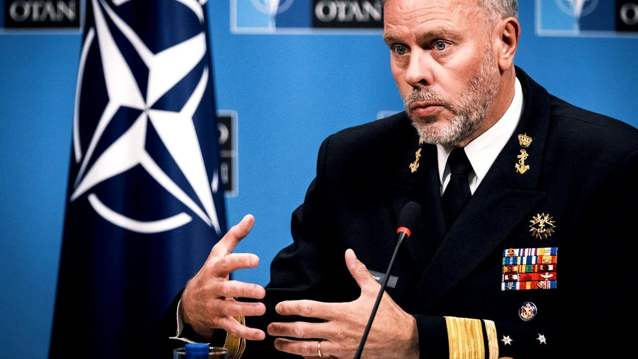 Semnal de alarmă lansat de NATO: Ignorarea investiţiilor în apărare pune în pericol securitatea