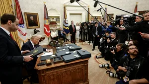 Casa Albă schimbă regulile şi va alege reporterii cu acces privilegiat la Donald Trump