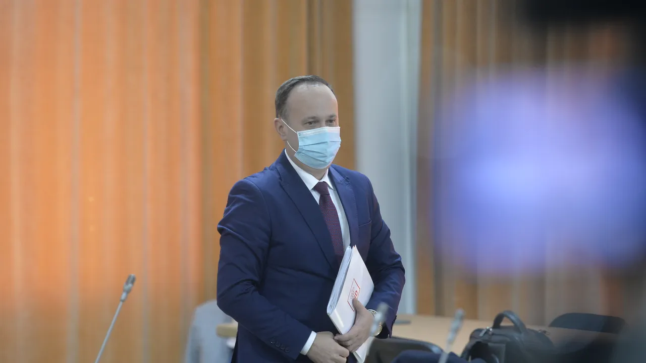 Misterul bugetului. Adrian Câciu susţine că a fost aprobat cu avizul CSAT. Pe site-ul oficial, însă, ultima şedinţă este datată 25 august