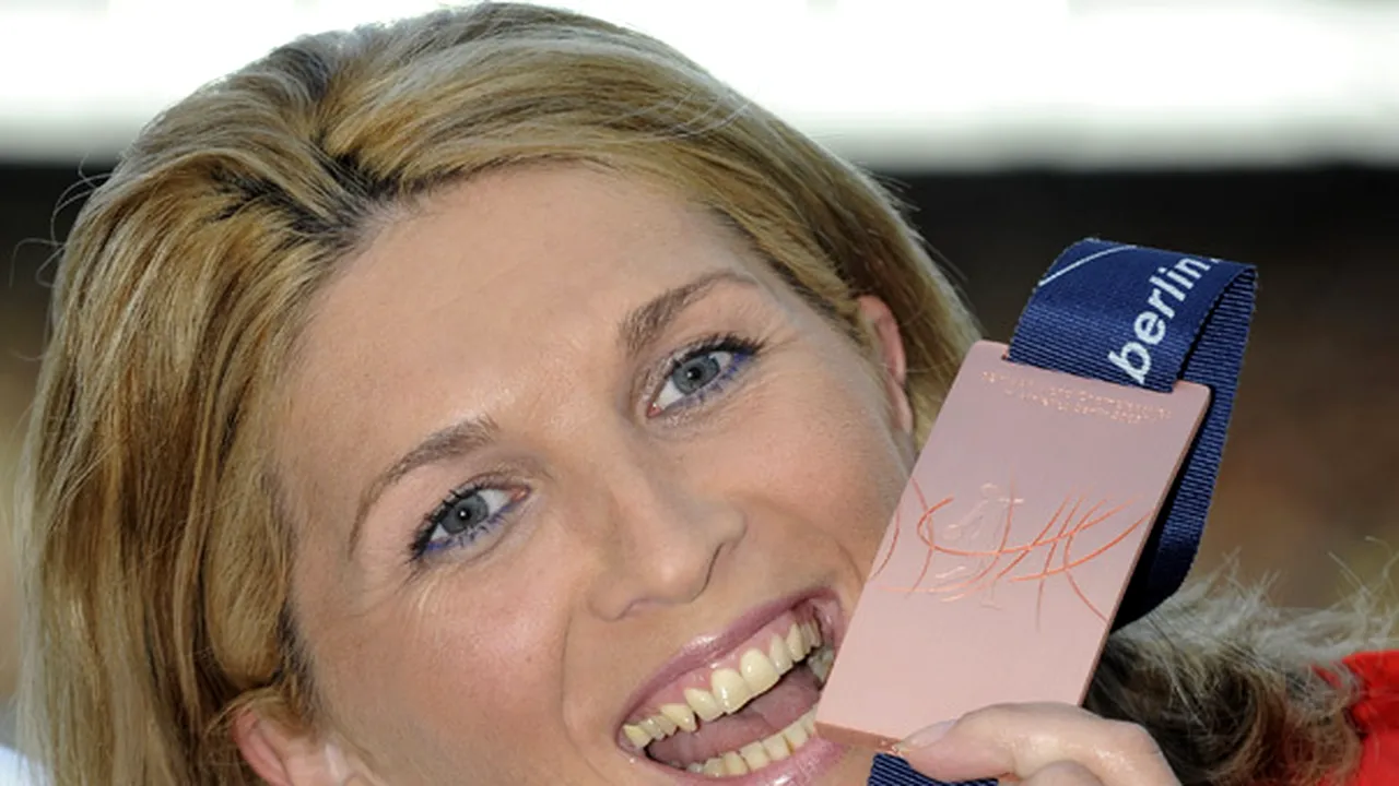 Nicoleta Grasu, premiată de FR de Atletism pentru performanţele din 2009