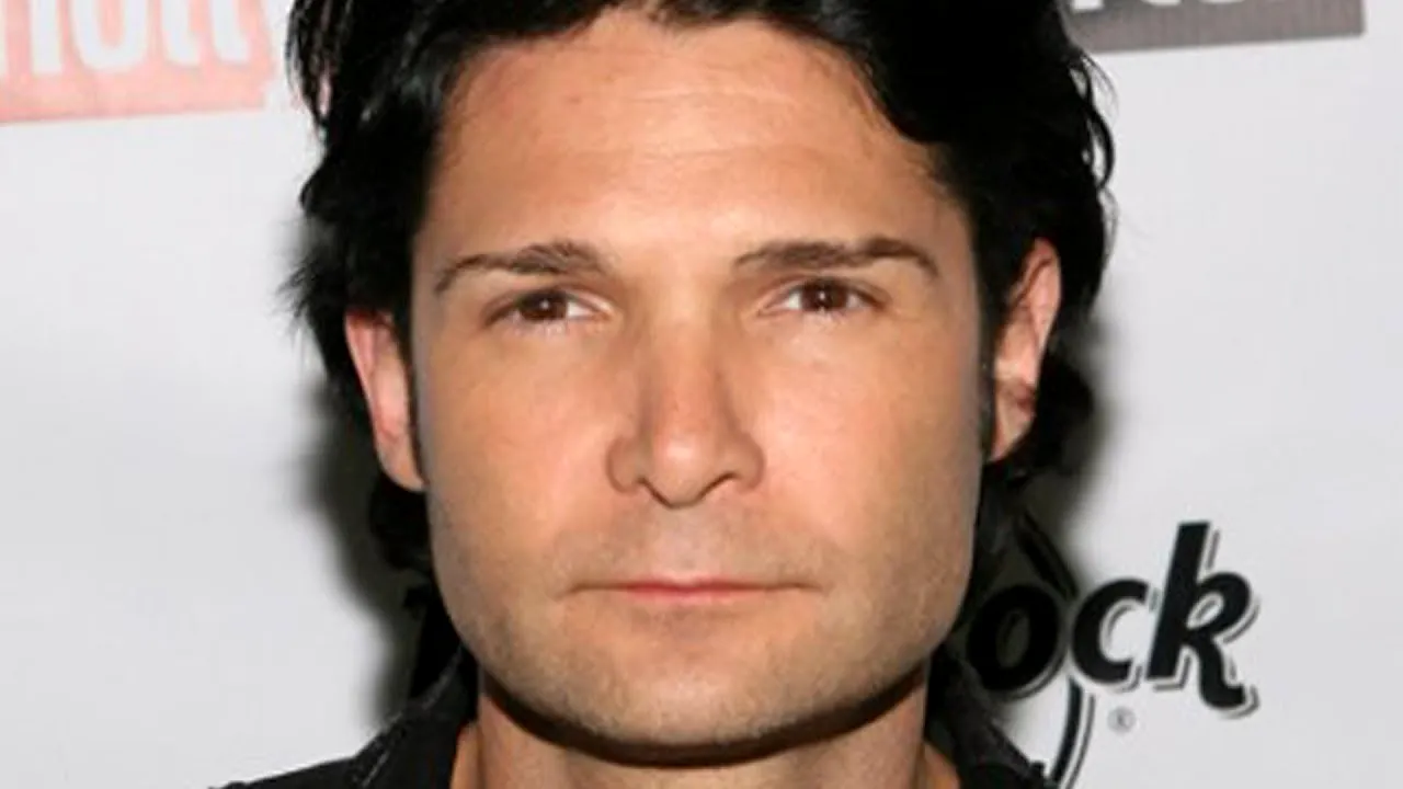 Actorul Corey Feldman, abuzat sexual când era minor, este anchetat pentru hărţuire sexuală