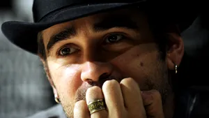 Colin Farrell şi Toni Collette, într-un remake al unui film cu vampiri din anii '80