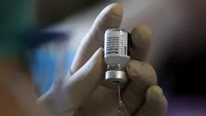 Campania de vaccinare anti-COVID. Peste 13.000 de români s-au vaccinat în ultimele 24 de ore. Statistici CNCAV actualizate