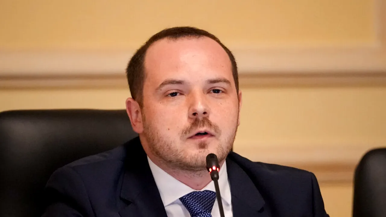 Alexandru Rogobete: Reducem blocajul livrǎrilor de perfuzabile. Spitalele vor fi aprovizionate constant