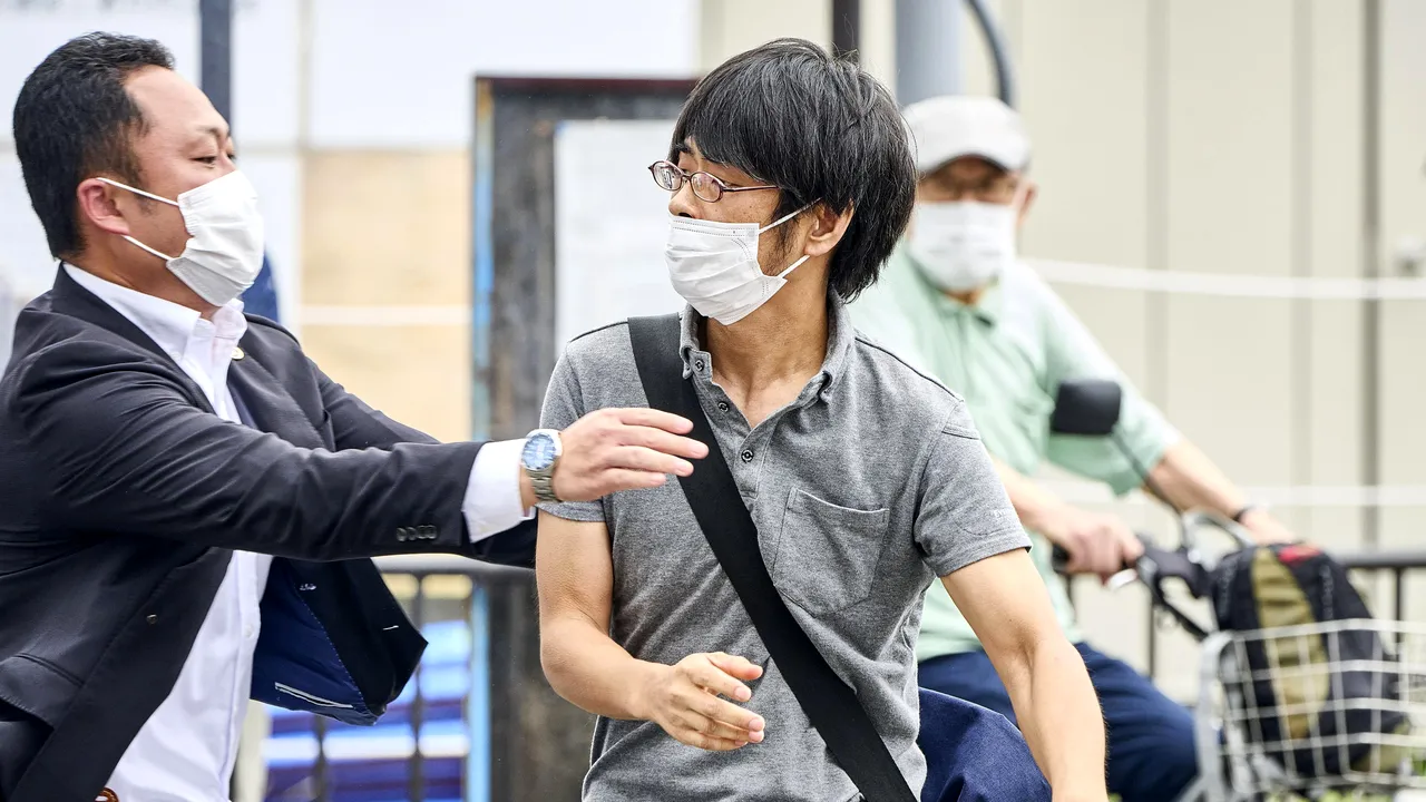 Crima care a îndoliat Japonia: asasinul lui Shinzo Abe renunţase la ultimul loc de muncă pentru că se simţea obosit